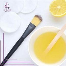 cách làm trắng da bằng trứng gà và bia
