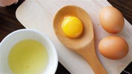 tính năng nổi bật cách làm trắng da bằng trứng gà và mật ong