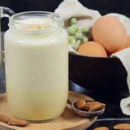 uống sữa trứng gà để đẹp da